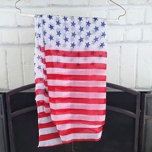 Large stars and stripes scarf! In excellent condition!